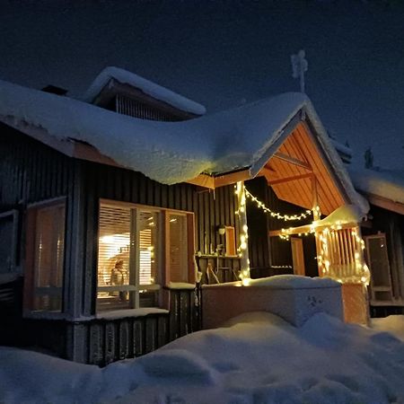 Luttotupa Apartment ซาริเซลกา ภายนอก รูปภาพ